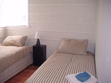 logCabin - Bedroom 3